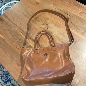 Euc authentic Tory Burch cross body chestnut bag